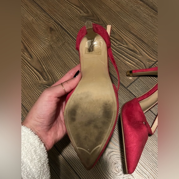 Kelly + Katie size 7 hot pink, suede heels with ankle straps - Picture 3 of 4